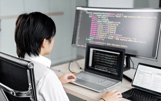 淇县 api php源码,下载的php源码怎么运行呢？